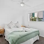 Bilinga Beach House
